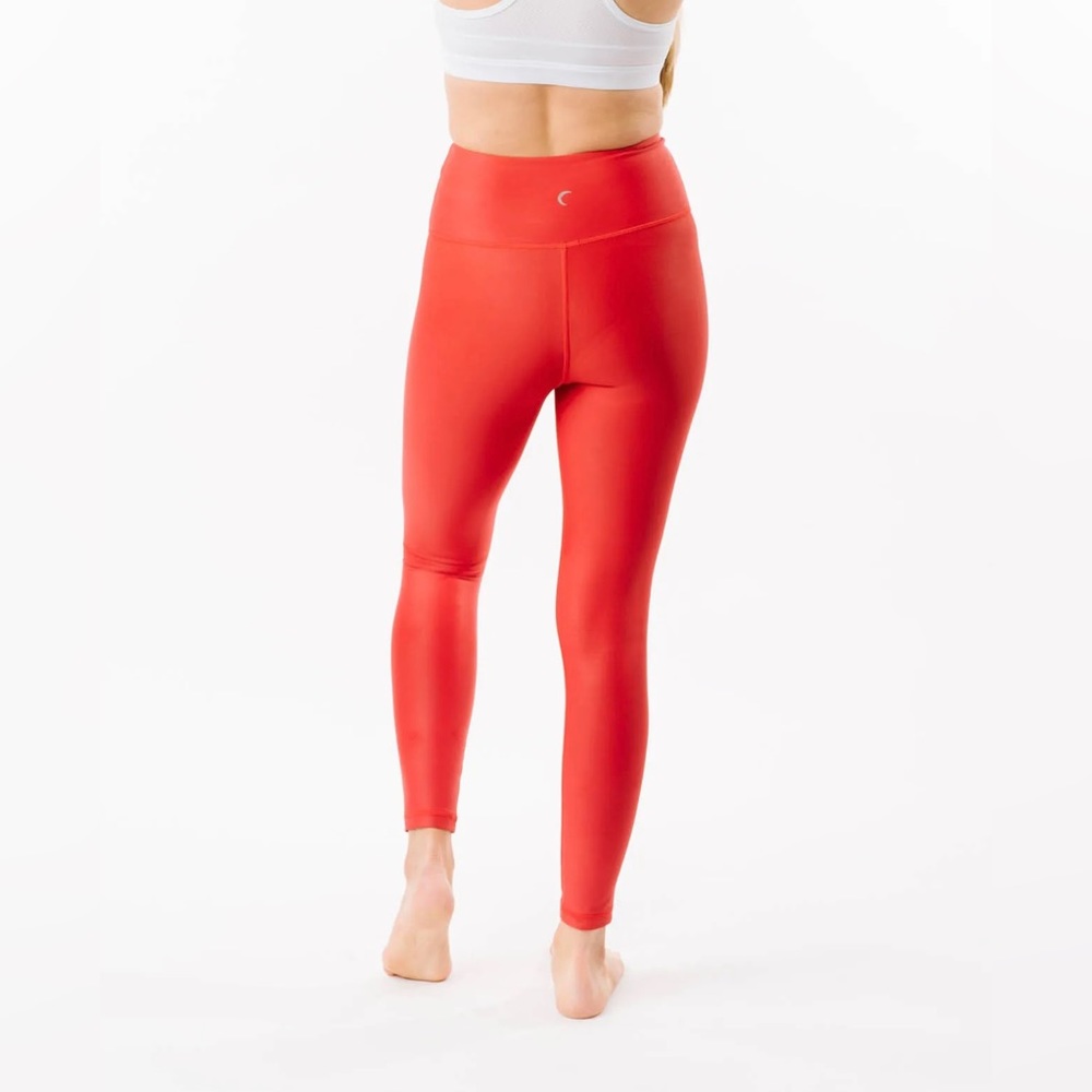 ✨Rare✨ NWT Zyia Active Red Metallic Light n Tight Hi-rise 7/8 24” size 8-10